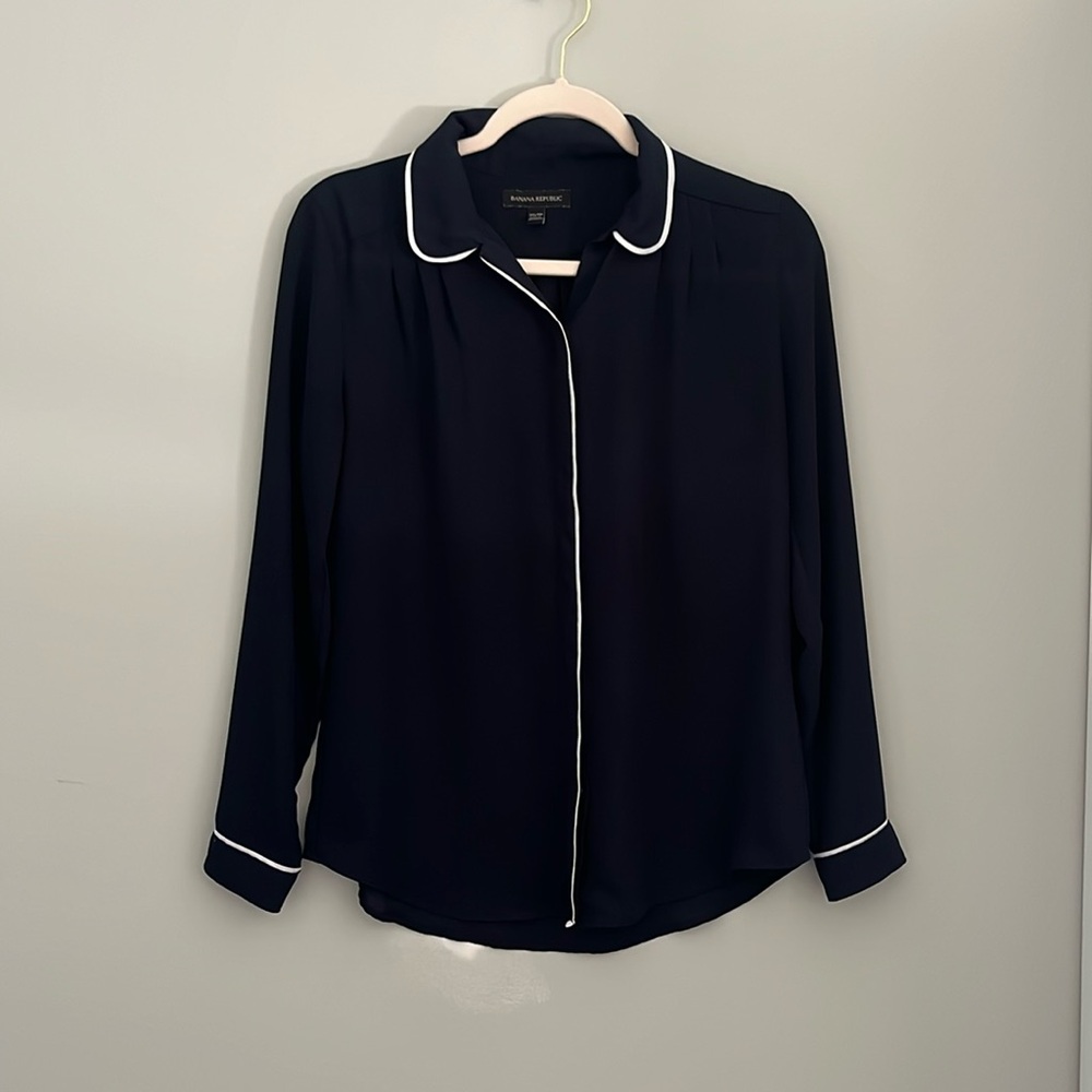 Banana Republic Sleek Top